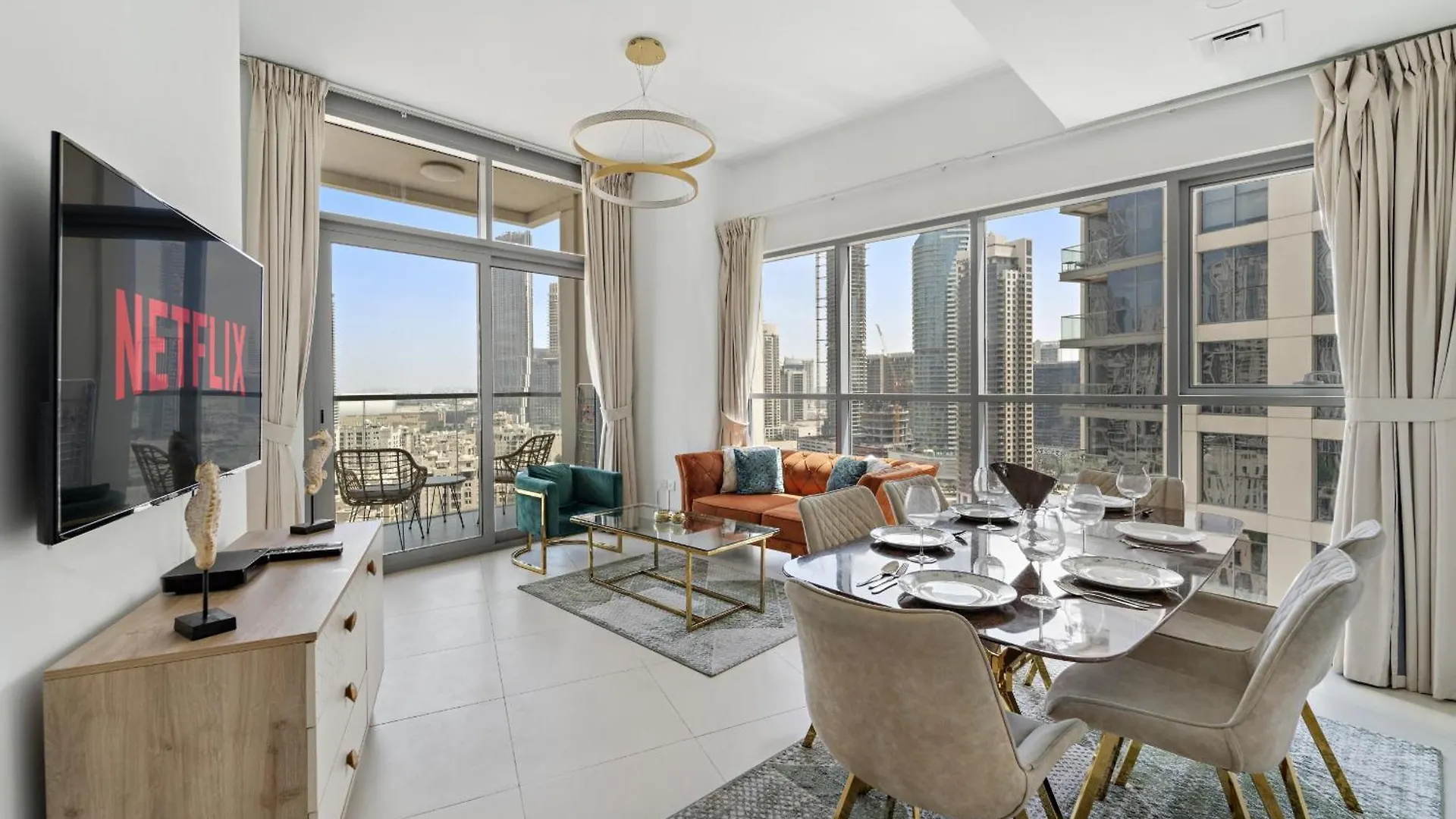 Vayk - Spacious 2 Bd Apartment With Burj Khalifa Views Dubai