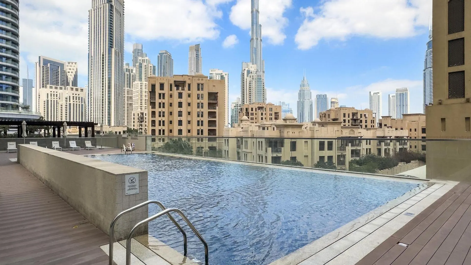 Vayk - Spacious 2 Bd Apartment With Burj Khalifa Views Dubai